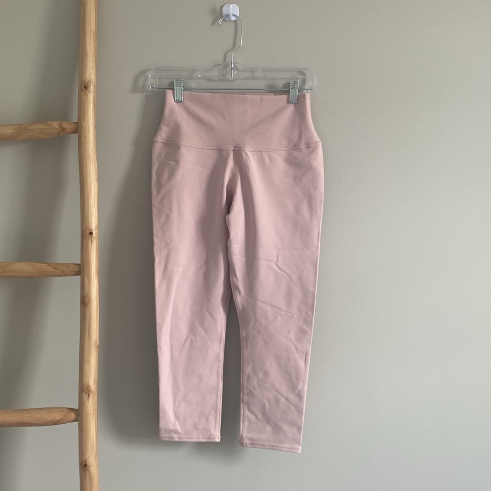 Alo Yoga Airbrush Cropped High Waist Legging Sz Medium Light Pink Mauve - Picture 2 of 6